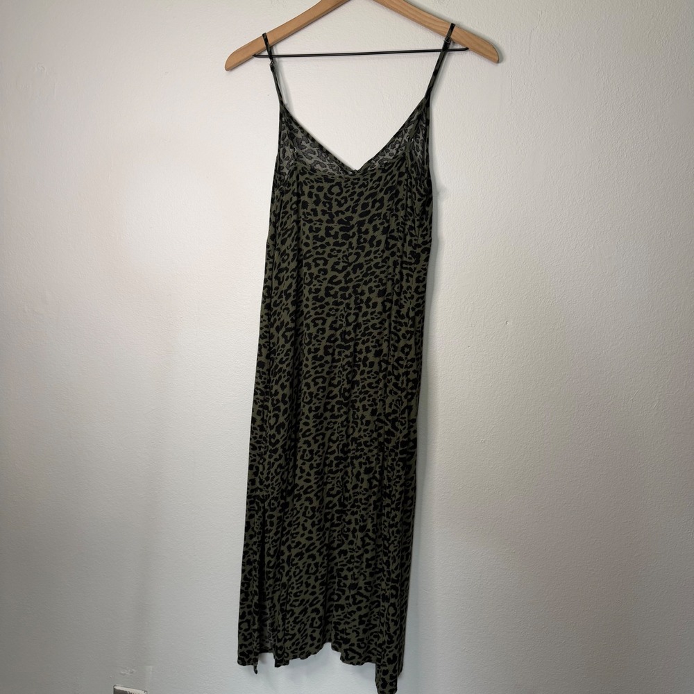 Hollister - Green Animal Print Midi Slip Skirt with Slit Size Medium Grunge Goth - Picture 4 of 11